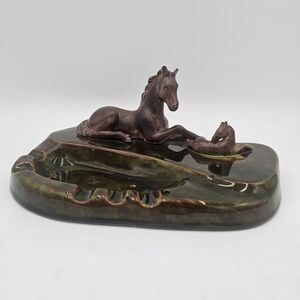 Elegant Ceramic Horse Sculpture Ashtray